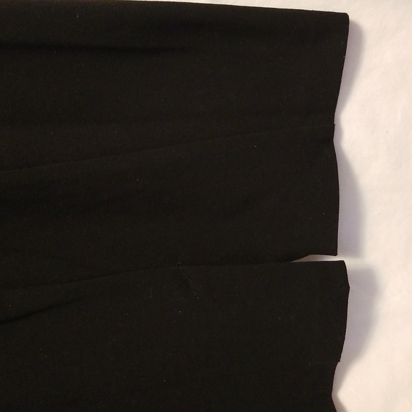 Elegant Little Black Dress - Picture 8 of 15